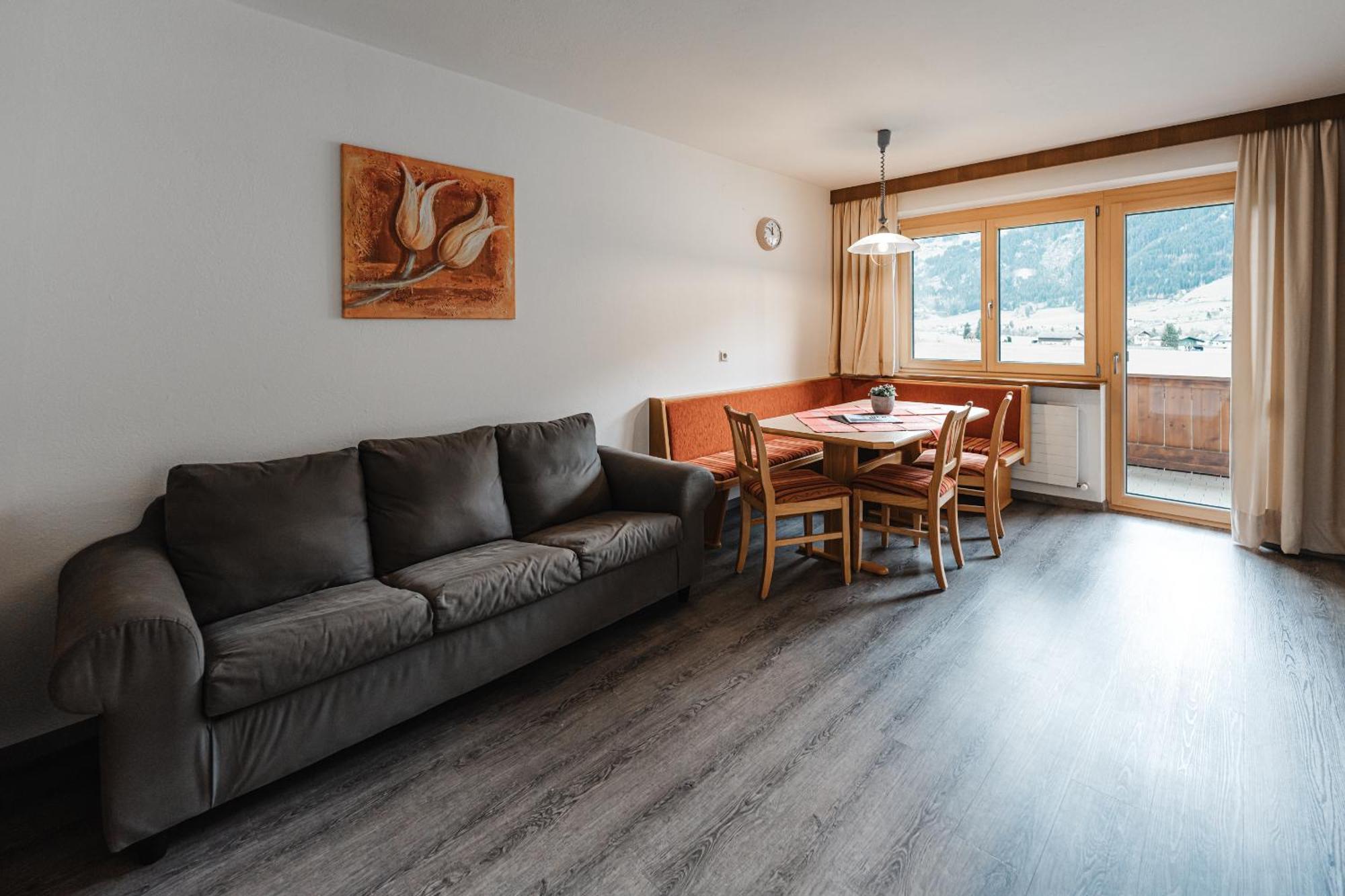 Alpenzeit Zillertal Apartments Zell am Ziller Room photo